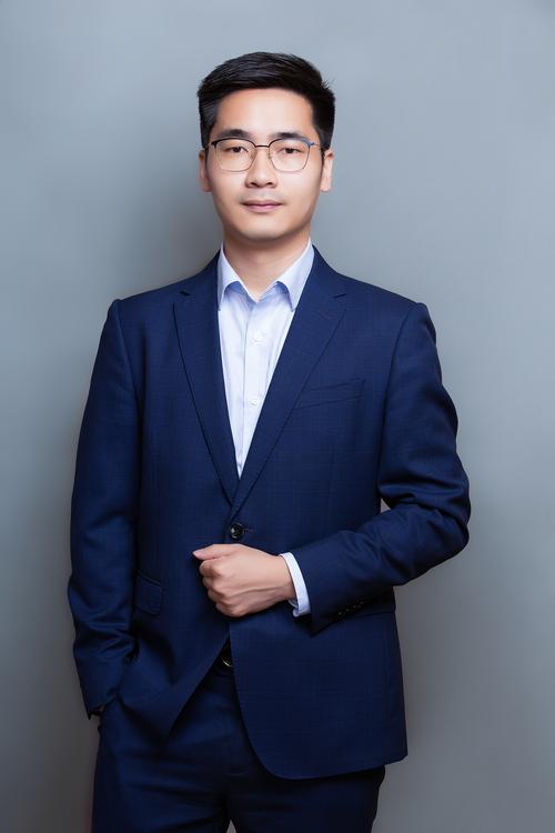 雷春 设计总监